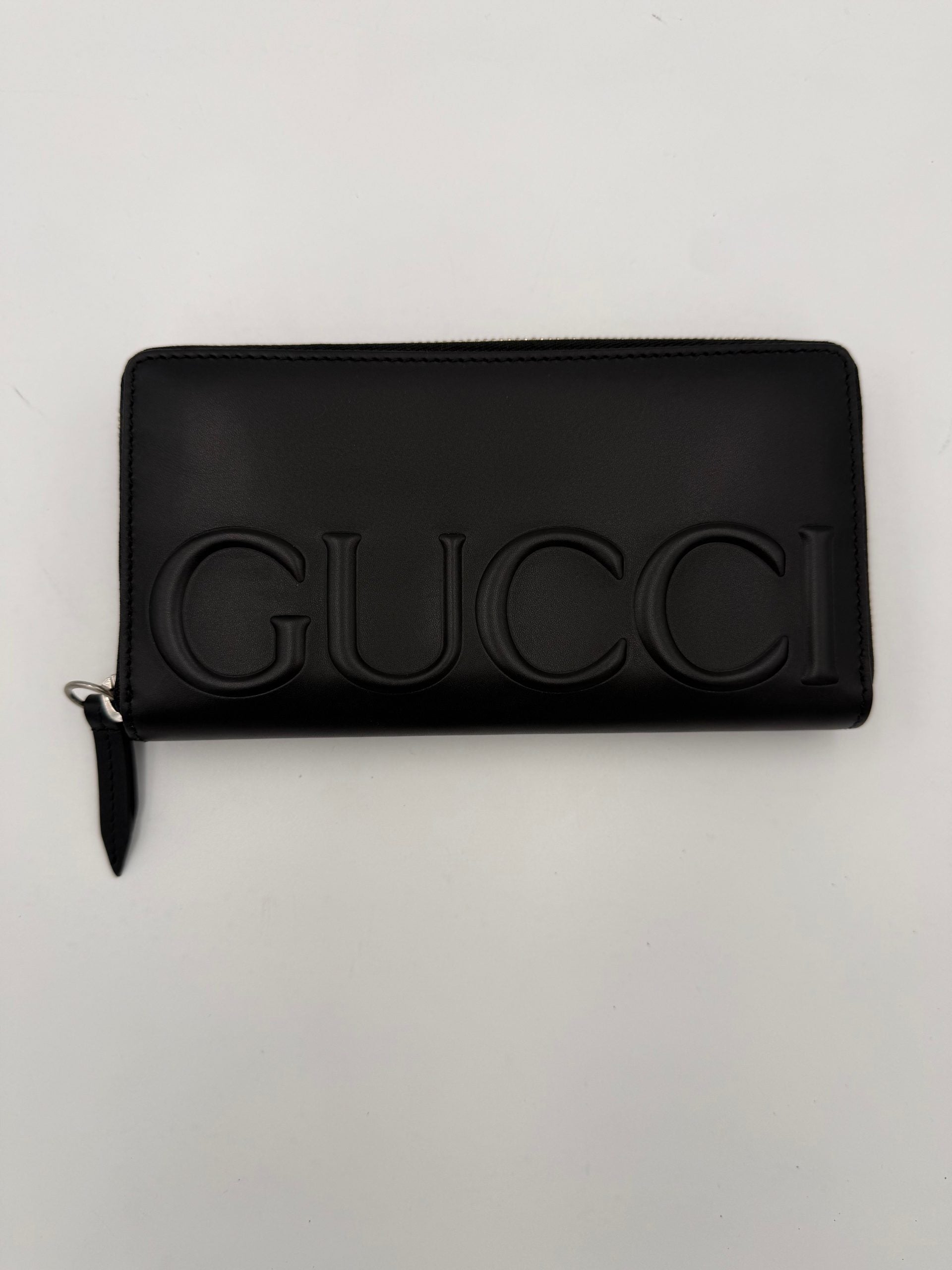 GUCCI Zip Black Front Logo Embossed Wallet