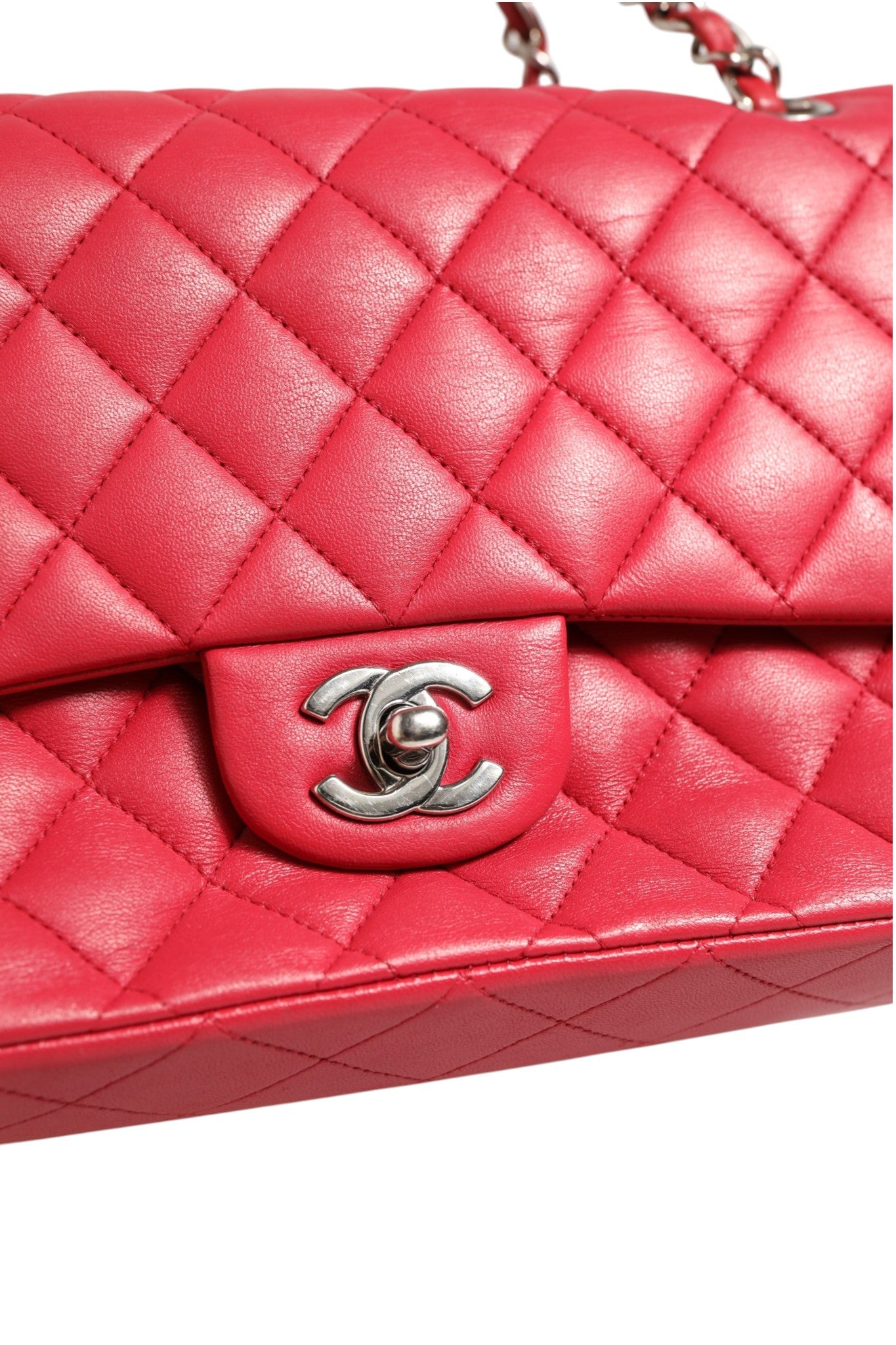 Classic 25 Medium Flap Bag
